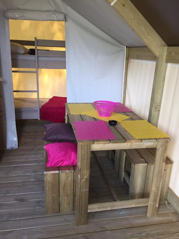 Camping Les Orangers San-Martino-di-Lota Quarto foto